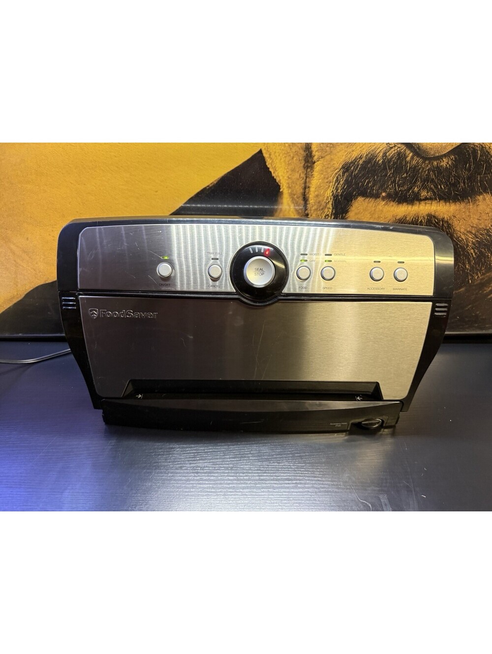 FoodSaver SmartSeal V3800 Series automatic vacuum sealer